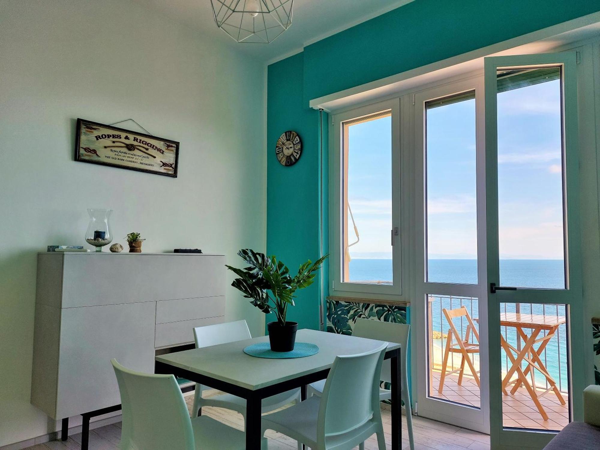 Una Finestra Sul Mare Home 1 Bergeggi Bagian luar foto